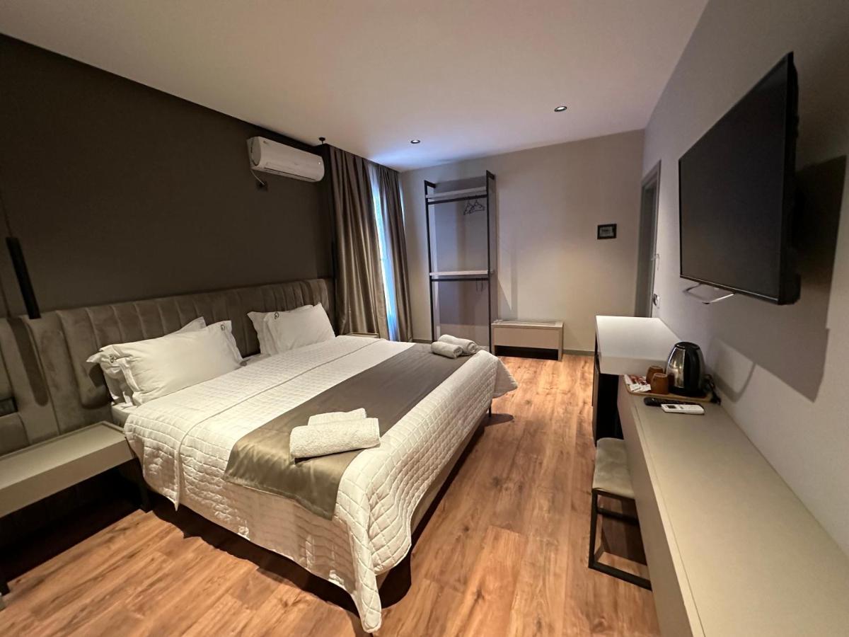 Hotel Gjallica Kukes Esterno foto
