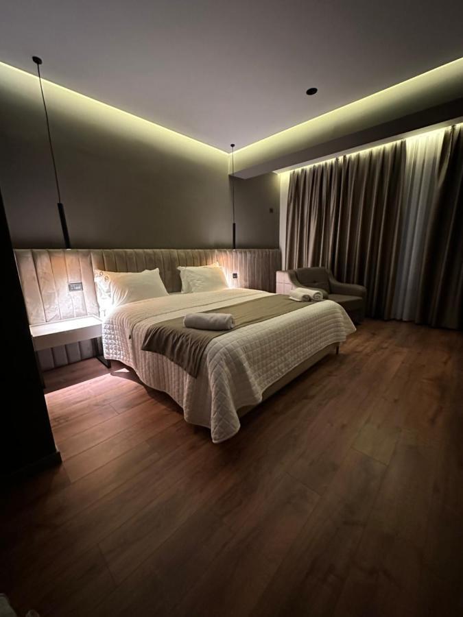 Hotel Gjallica Kukes Esterno foto